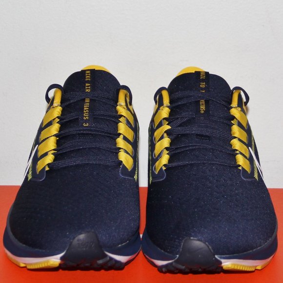 Nike Pegasus 38 Michigan Wolverines Running Shoes Mens 7.5 - Picture 4 of 6
